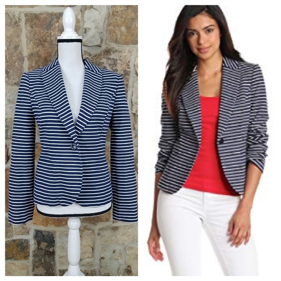Lilly Pulitzer Jackets & Blazers - Lilly Pulitzer S SMALL Leighton Striped Blazer
